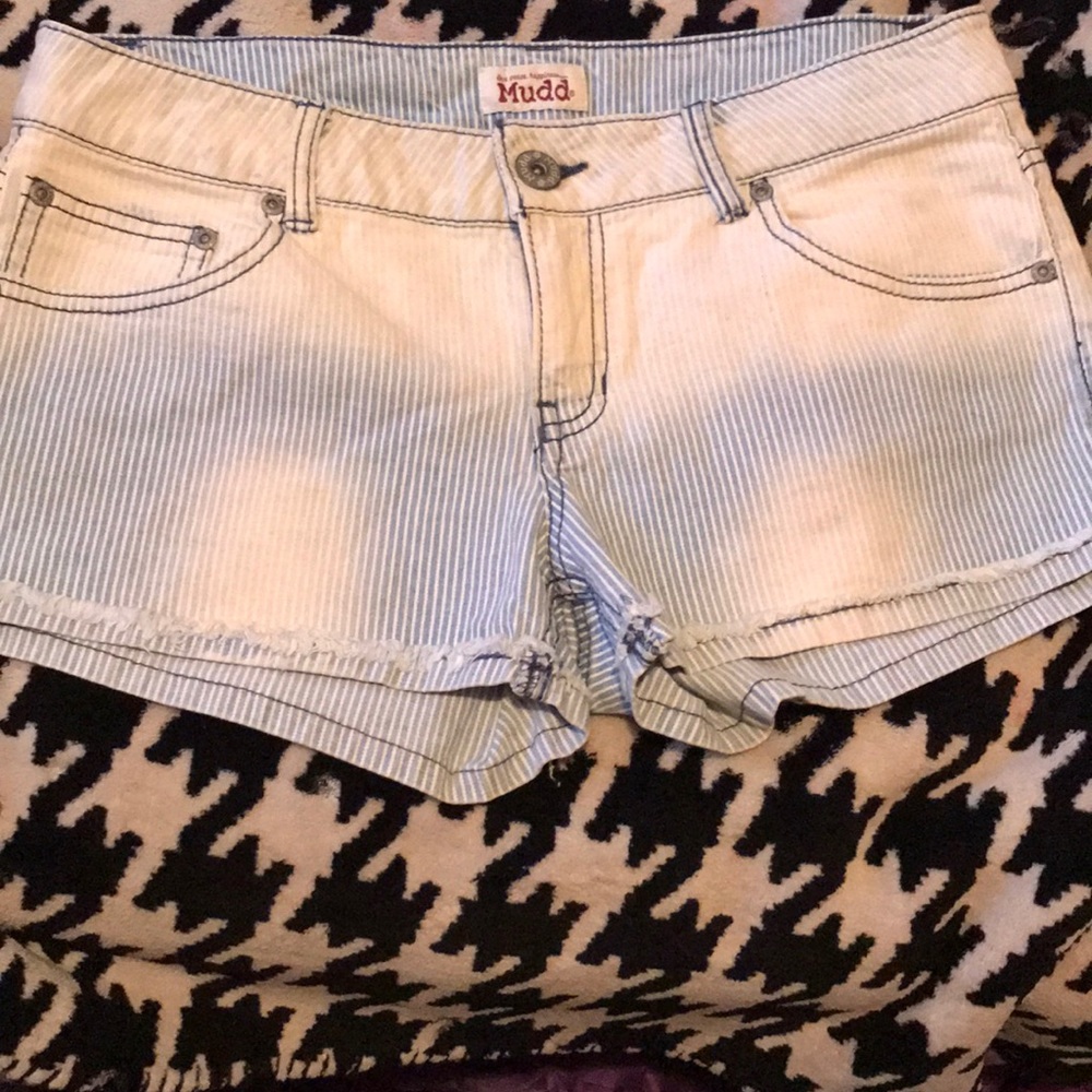 Shorts by mudd NWOT